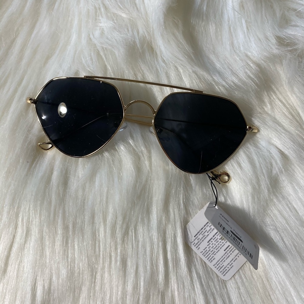 NWT Gold Framed Sunglasses